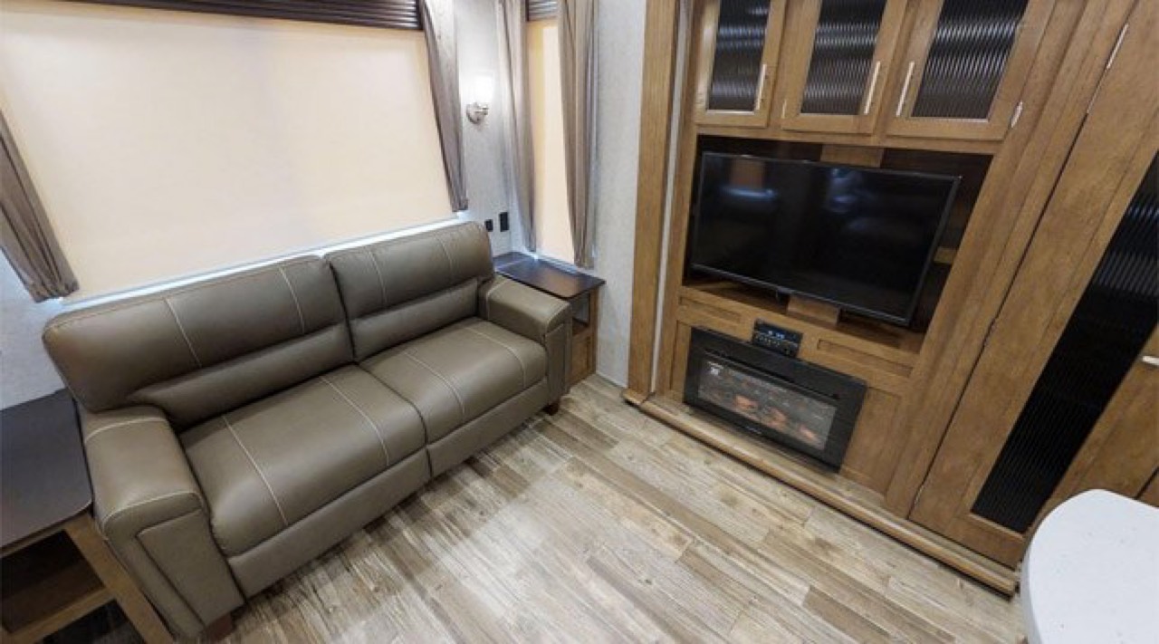 2018 Forest River Sabre 36BHQ Review