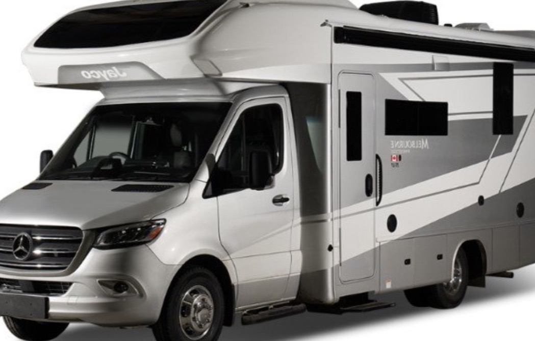 Winnebago View 24T vs. Jayco Melbourne Prestige 25LP